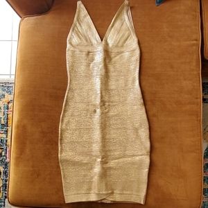 Venus bodycon gold dress with HoldUIn technology